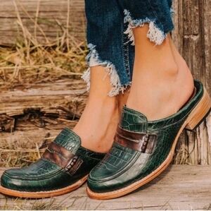 Free bird monalisa mule in excellent condition